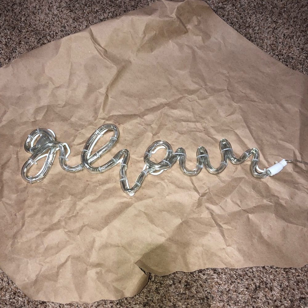 Grl Pwr Light up Sign